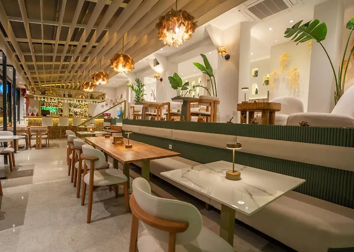 Jasmine Μαρμαρίς